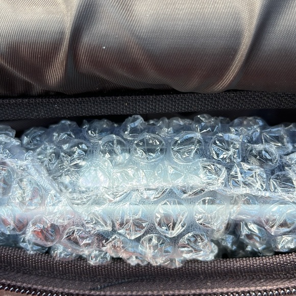 NWT rolling overnight bag in all leather - Picture 6 of 10